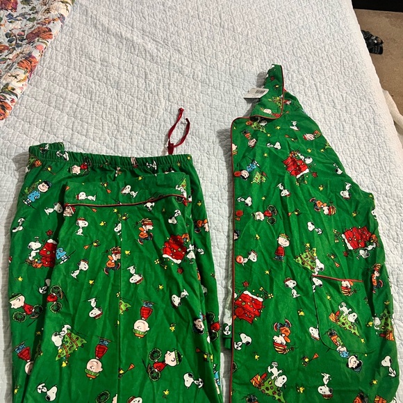 Peanuts Christmas Pajamas - Picture 2 of 6